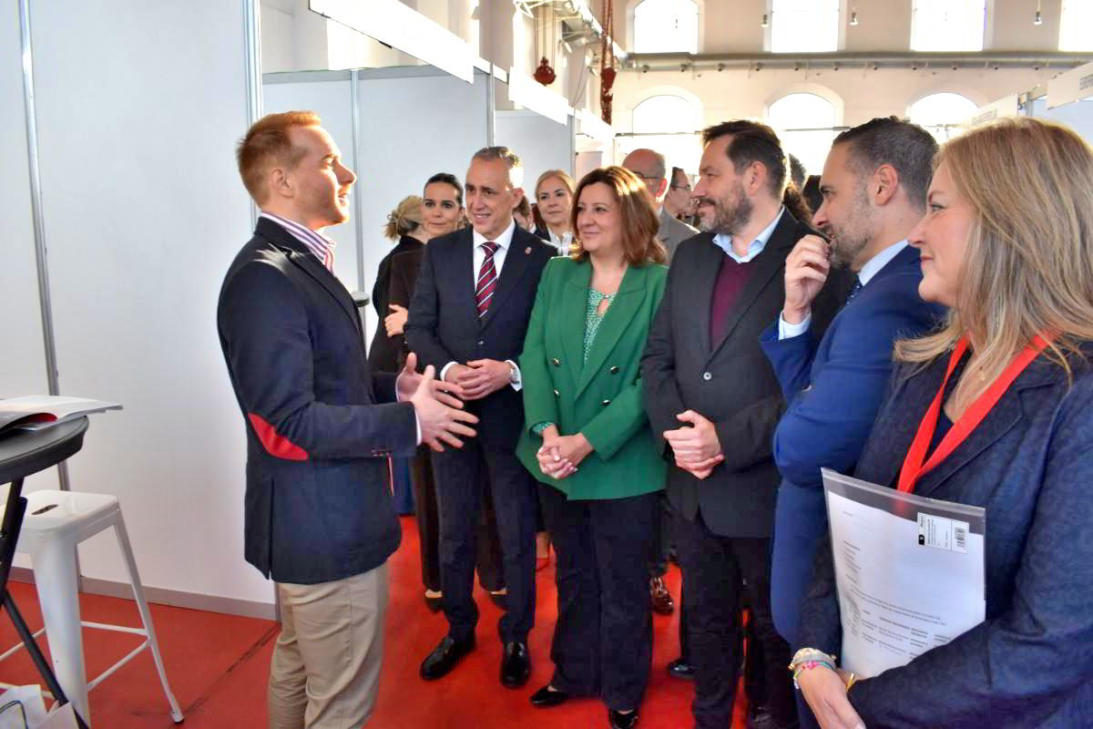 Miguel Ángel Ruiz: «No renuncies a tu futuro» en la Feria de FP Dual 53