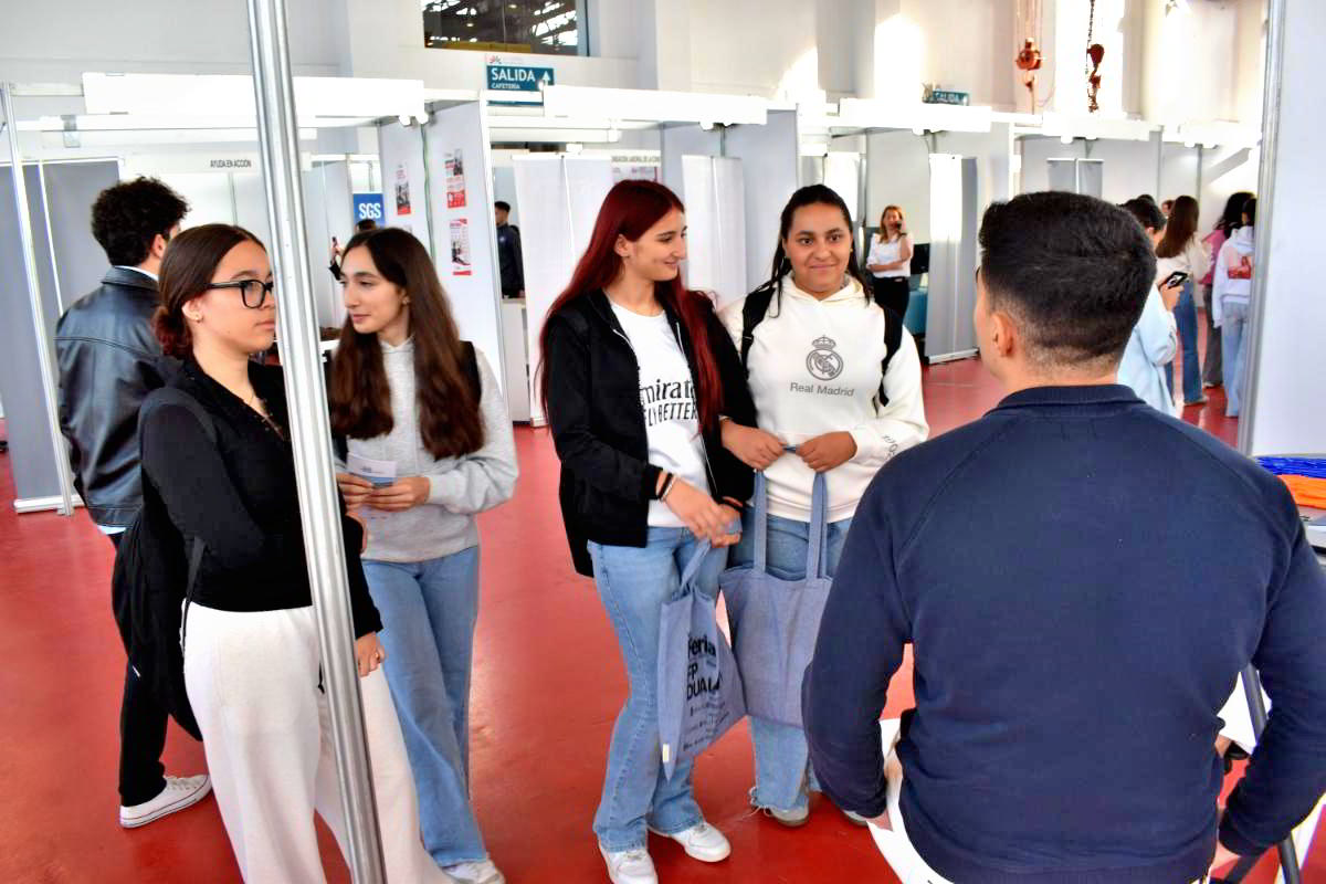 Miguel Ángel Ruiz: «No renuncies a tu futuro» en la Feria de FP Dual 52