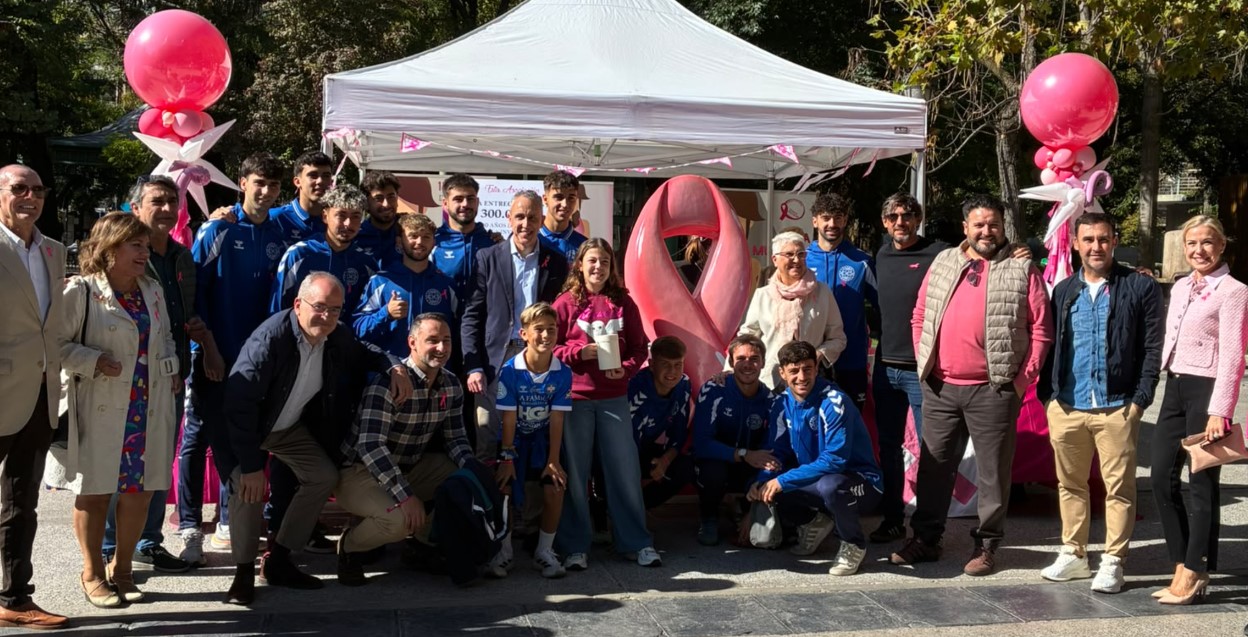 El Ayuntamiento de Puertollano dona 2.000 euros a la Asociación Santa Águeda en apoyo a la investigación del cáncer 2