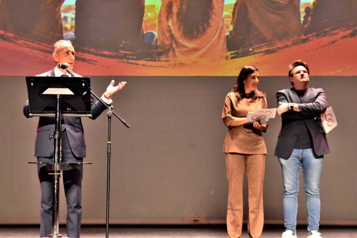 Ochocientos Estudiantes Se Unen en Jornadas Educativas para Forjar un Futuro Basado en Valores 8