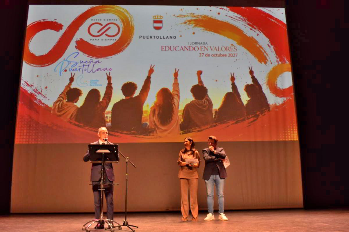 Ochocientos Estudiantes Se Unen en Jornadas Educativas para Forjar un Futuro Basado en Valores 10