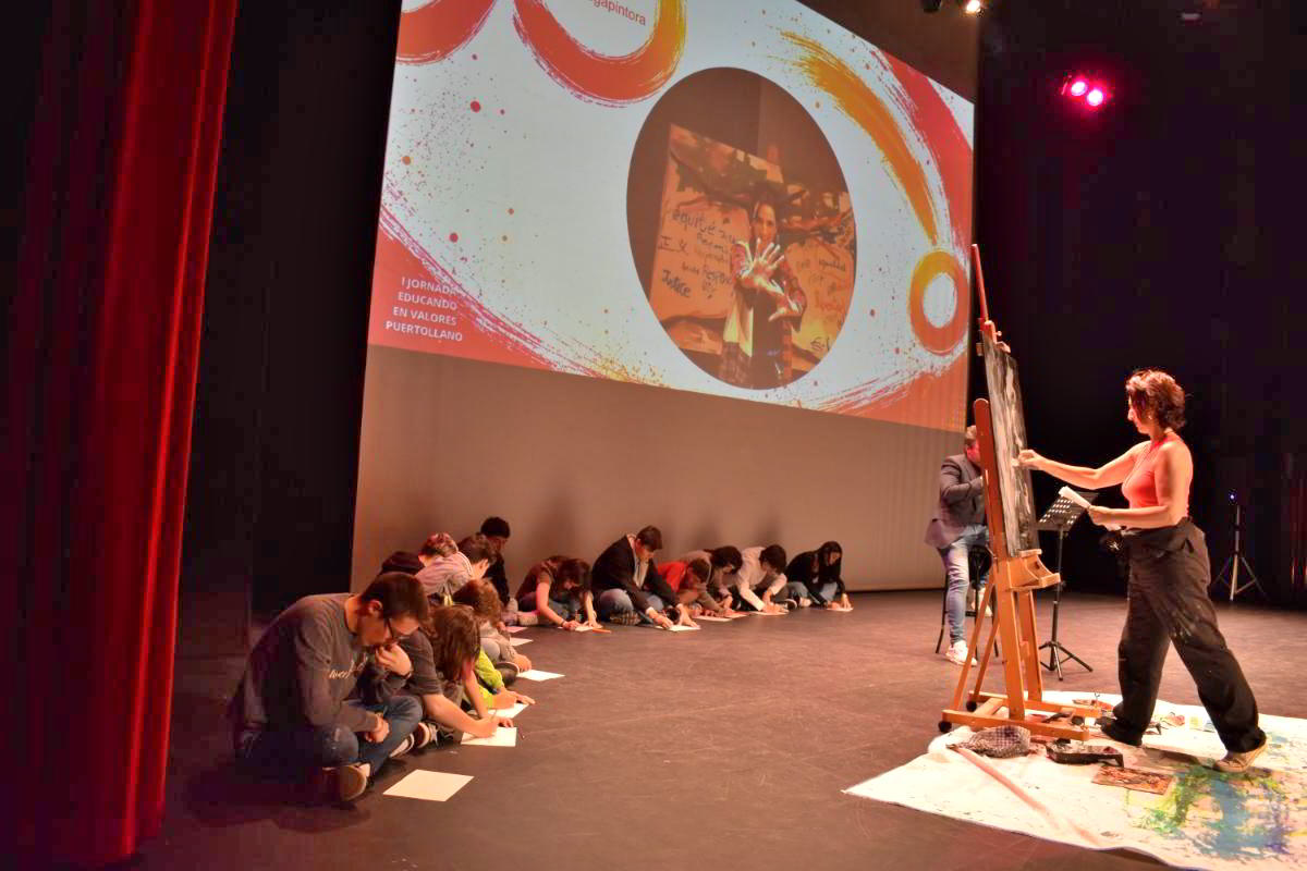 Ochocientos Estudiantes Se Unen en Jornadas Educativas para Forjar un Futuro Basado en Valores 15