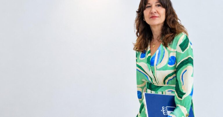 La delegada de la Junta en Ciudad Real, Blanca Fernandez, durante el anuncio de los anticipos de la PAC