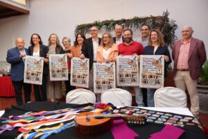 Diario de Castilla-La Mancha 13 Blanca Fernández en la presentación del Certamen Nacional de Tunas Universitarias en Ciudad Real