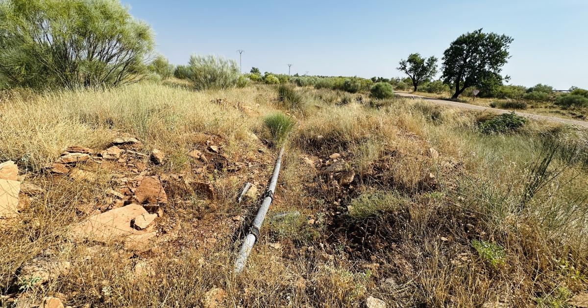 Tubería de la conducción actual de abastecimiento de agua potable de Vianos