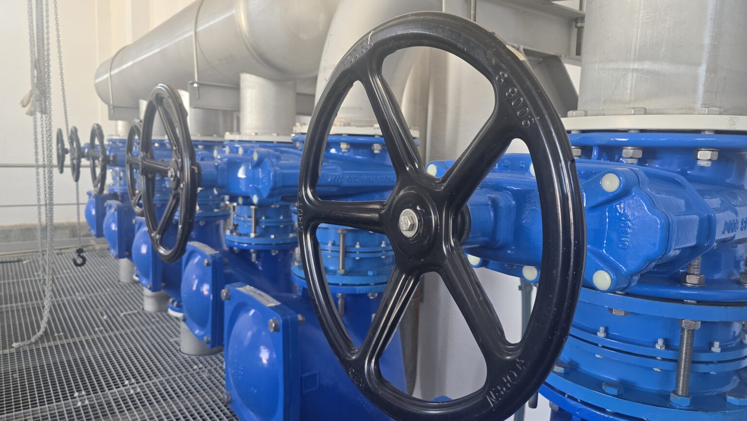 Tubería de la red de abastecimiento de agua potable en Fuentelviejo, Guadalajara