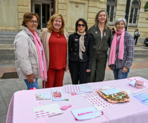 La Diputación de Ciudad Real se Une a AMUMA para Conmemorar el Día Mundial contra el Cáncer de Mama